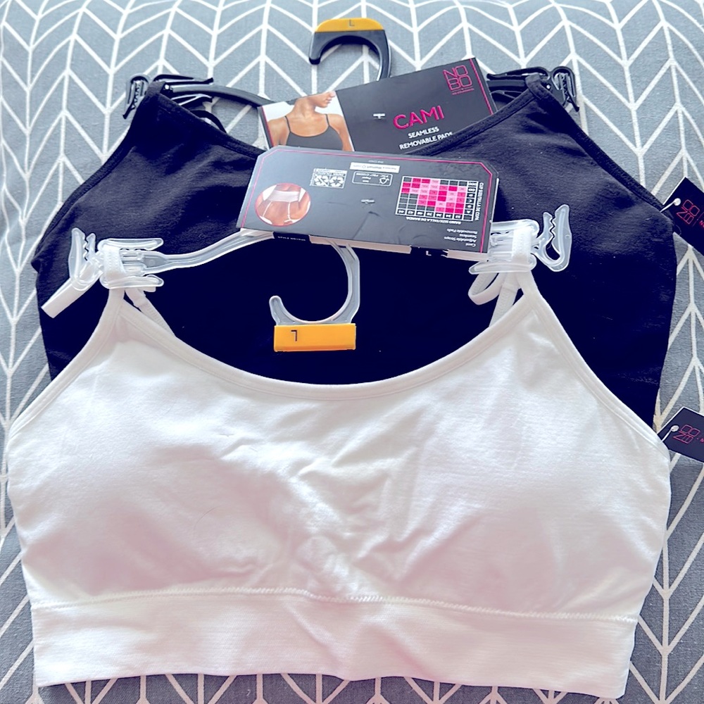 NWT 2 pack No Boundaries Cami Seamless Bras